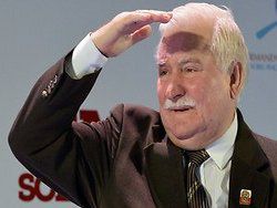 Валенса: Россия отстает от Европы и мира как минимум на 30 лет