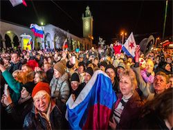 До конца года в РФ вернутся около 100 тысяч соотечественников