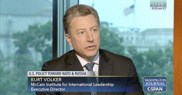 Хитрый план Трампа: Американскую улыбку — Путину, Украине — зубы Госдепа