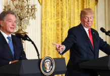 Трамп оконфузился из-за обилия блондинок в Финляндии