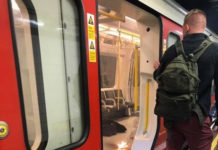 В лондонском метро взорвалась зарядка мобильного телефона