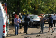 В Воронеже случилось ДТП с участием 3-х авто: есть пострадавшие