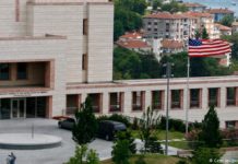 Турция выдала ордер на задержание второго сотрудника консульства США