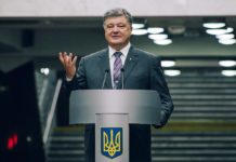 Порошенко заявил, что с пониманием относится к митингу у Рады