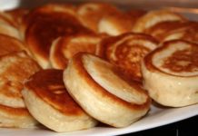 Вкусные, пышные оладушки на кефире, рецепт с видео и пошаговым приготовлением