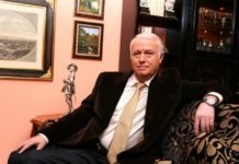 Умер телеведущий Борис Ноткин: что случилось, самоубийство, семья, жена, дети, биография, почему застрелился Борис Ноткин