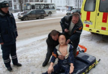 Эксперт: водитель обязан уметь оказывать первую медицинскую помощь