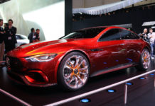 Компания Mersedes AMG выпустит новый автомобиль из серии GT