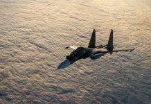 В Сирии потерпел крушение российский Су-30СМ: оба пилота погибли. Названа возможная причина крушения