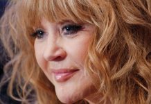 Алла Пугачева не собирается умирать от тяжелой болезни и наслаждается жизнью