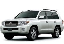 В РФ прибыл новый топовый Toyota Land Cruiser 200