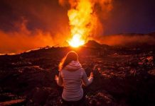 Новое извержение щитового вулкана Питон-де-ла-Фурнез было заснято на камеру
