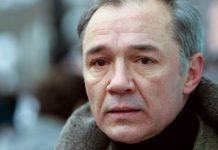 Актер Евгений Леонов-Гладышев оказался в коме после нападения
