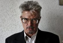 Эдуард Лимонов совершил побег из больницы после госпитализации