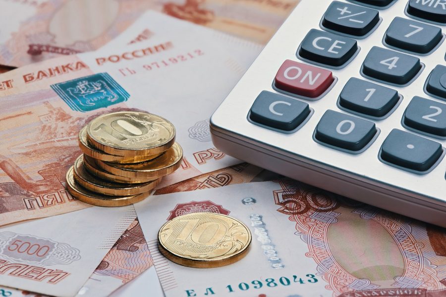 Выплата зарплаты наличными запрещена в 2018 году