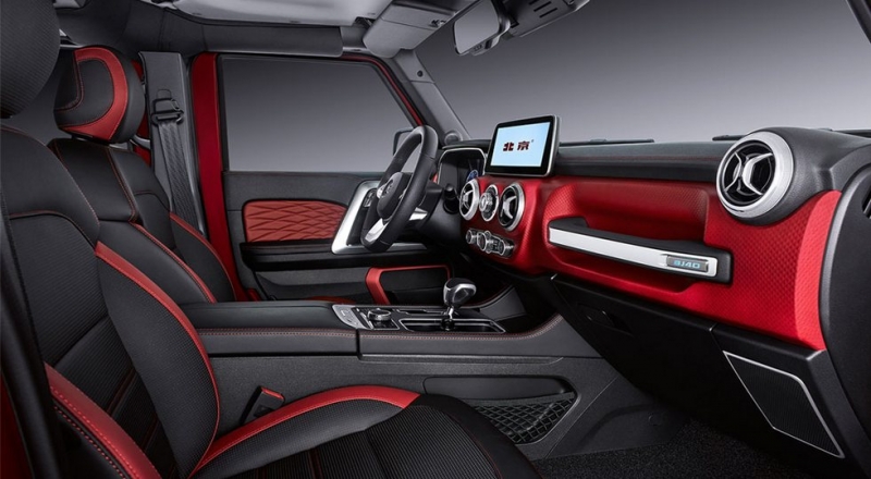 Роскошная версия клона Jeep Wrangler: новый «автомат» и расширенный список оборудования