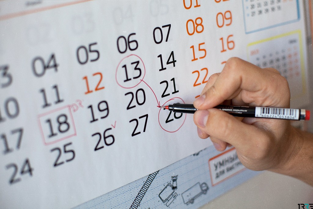 График отпусков на 2019 год, как составить, заполнить и утвердить, сроки утверждения в 2018 году