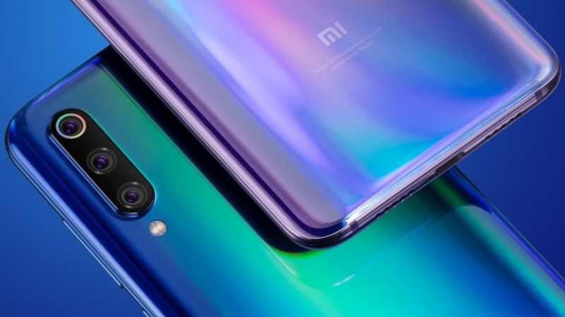 Xiaomi представила новый флагман Mi9 с беспроводной зарядкой