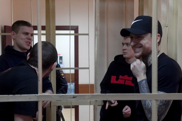 Суд продолжит допрашивать свидетелей по делу Кокорина и Мамаева 10 апреля