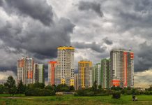 Власти обещают по 28 квадратных метров жилья на человека через 5 лет