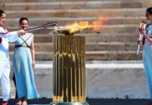 Олимпийский огонь передан Японии церемония олимпийская