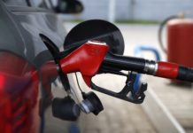 Почему нефть дешевая, а бензин дорогой. Как это работает бензин