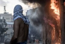 Тройной кризис: спасет ли Ливан революция протесты