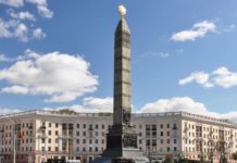 Цены, пенсии, зарплаты: чем Беларусь Лукашенко отличается от Украины Зеленского Минск