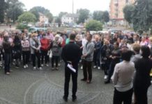 В Ровенской области родители протестуют против дистанционного обучения их детей жители