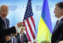 Поближе к Байдену. Как Зеленский и Порошенко борются за внимание США Байден и Порошенко