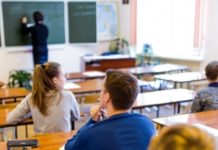 Дискриминационная норма: Почему в украинских школах ограничат набор в старшие классы школьный урок
