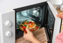 Частые ошибки при использовании микроволновки разогрев пищи