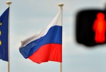 Европарламент призывает ввести новые санкции против России и отключить от SWIFT государственные символы