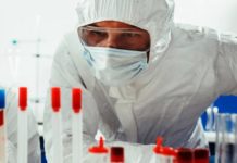Ученые придумали способ, как уничтожить коронавирус нагреванием опытная лаборатория