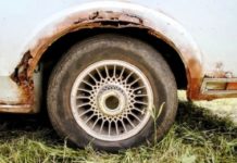 Ржавая колесная арка: отремонтировать или заменить ржавый автомобиль