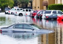 Подмоченное авто: как распознать затопленную машину машина в воде