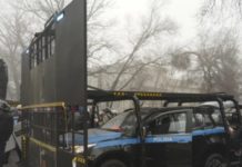 Хаос в Казахстане: горит здание администрации Алматы полицейский кордон