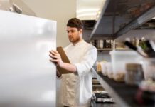 Упаковка и хранение пищевых продуктов в сфере общественного питания холодильная камера