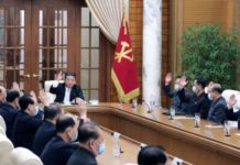 В Северной Корее впервые официально обнаружили коронавирус власти Северной Кореи