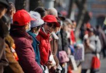Население Пекина сокращается, Индия не может сосчитать своих население города Пекина