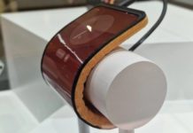 Прозрачный ноутбук и гибкий смартфон: компании показали будущее технологий складной смартфон Motorola