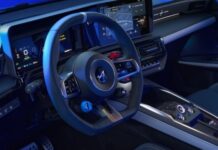 Alpine A290 возвращает надежду европейскому автомобилю панель управления Alpine A290