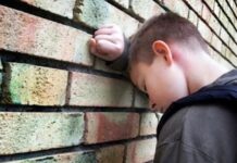 Недооцененная угроза: почему дети принимают одурманивающие средства детсие проблемы с эмоциями